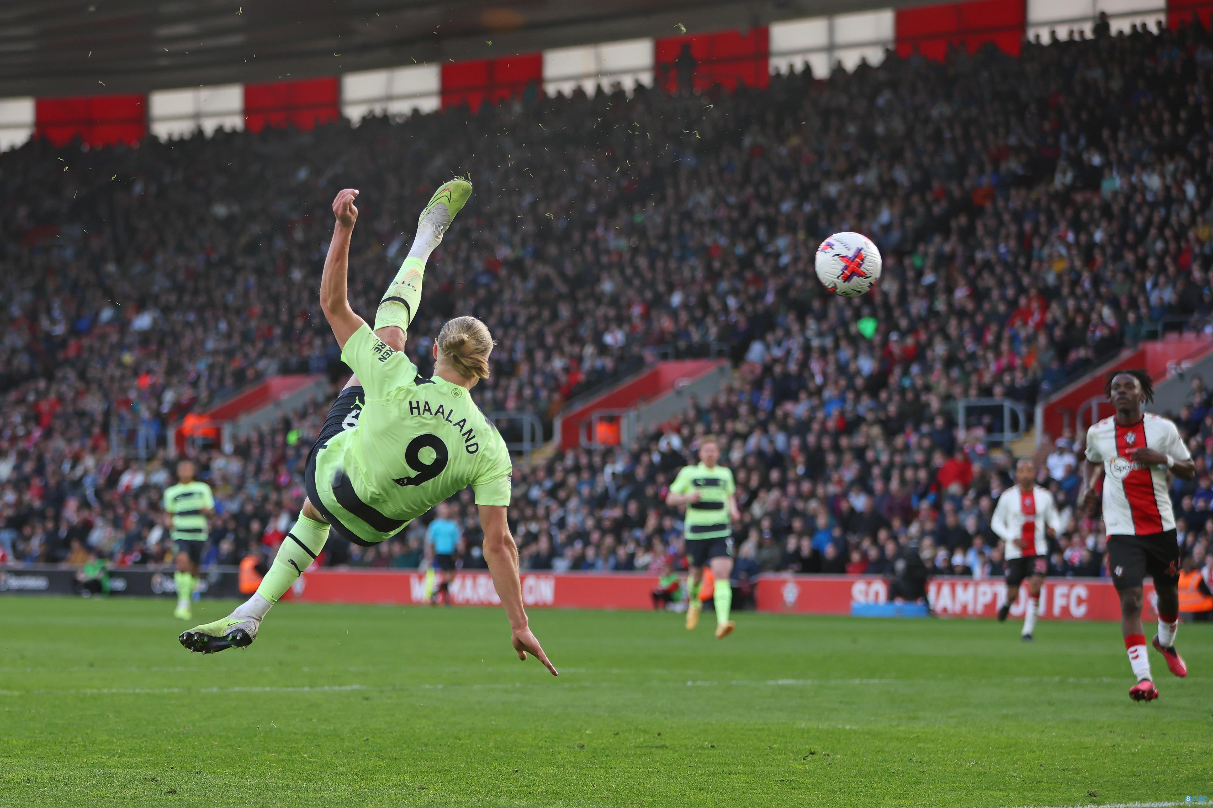 英超：热刺客场3-1击败狼队