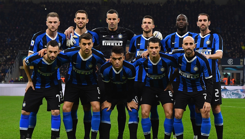 湖人浓眉哥关键封盖力助球队获胜