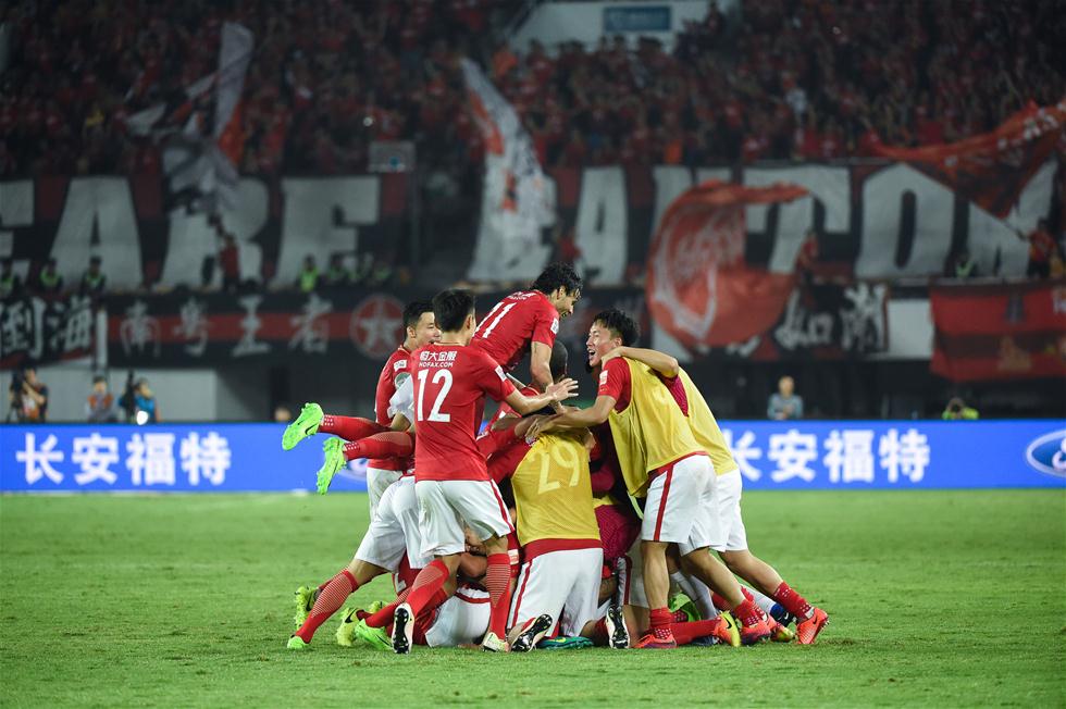 德天空：格纳布里倾向于续约，可能与拜仁签1-2年的降薪合同