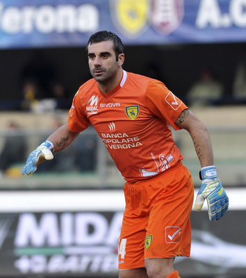 博主：弥漫些许离别味道，个别国安球员已从基地搬走私人物品